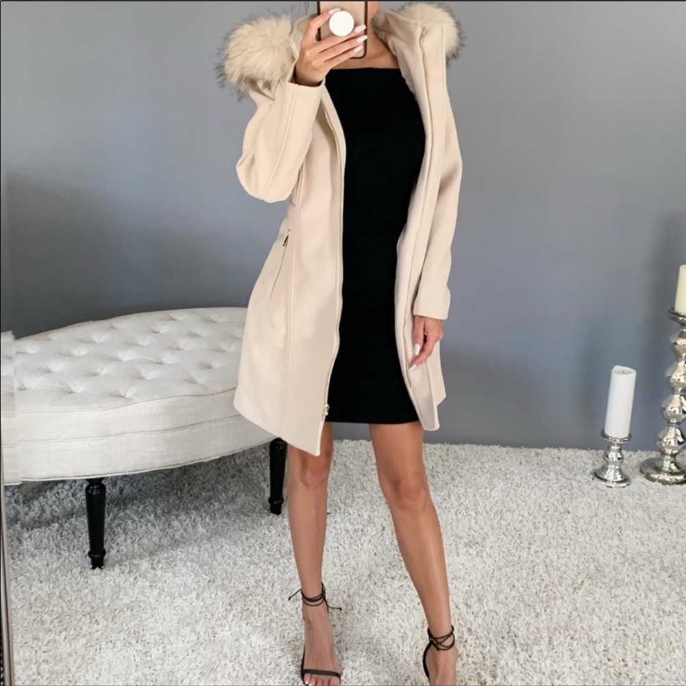 mysisterskloset Cream Trench Coat with Fur Hood